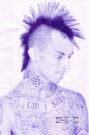 TRAVIS BARKER Otros