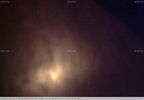 Luna con   nubes