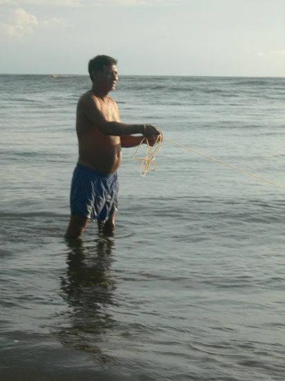 FREDDY FERNANDEZ CHINO EN EL CERRO DE TORTUGUERO.COSTA RICA 