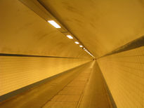 Tunel amarillo