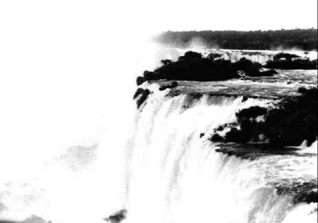 Cataratas ByN 2