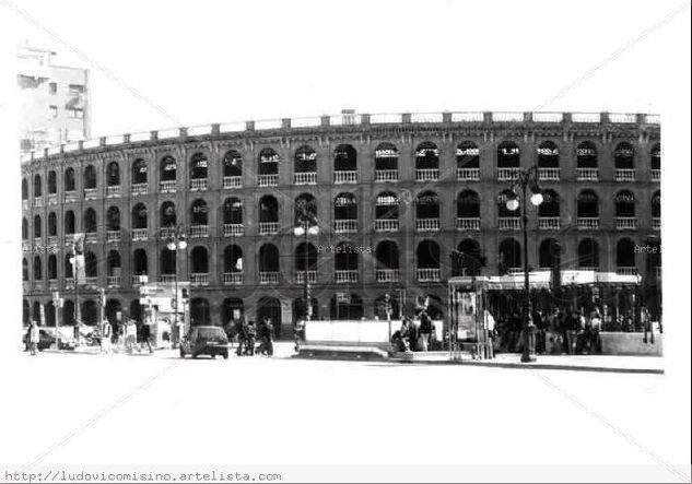 Plaza de toros Architecture and Interiorism Black and White (Digital)