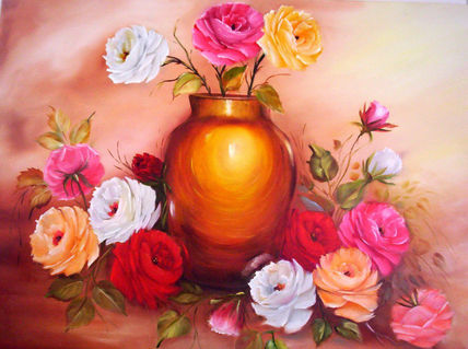 Vaso e rosas coloridas