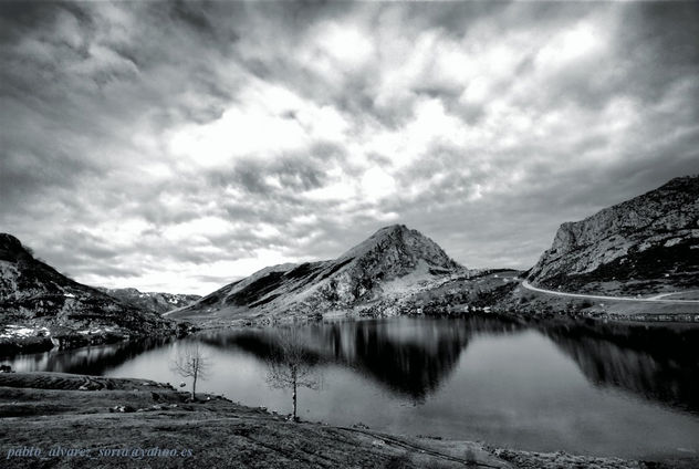 LAGO ENOL 2