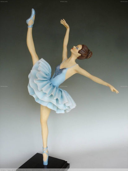 Primera bailarina Pottery Figurative