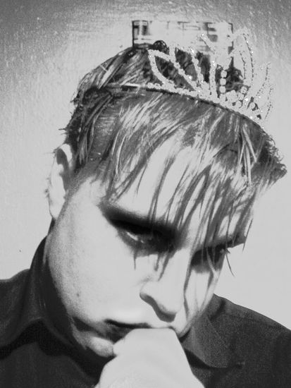 No save for a Queen 