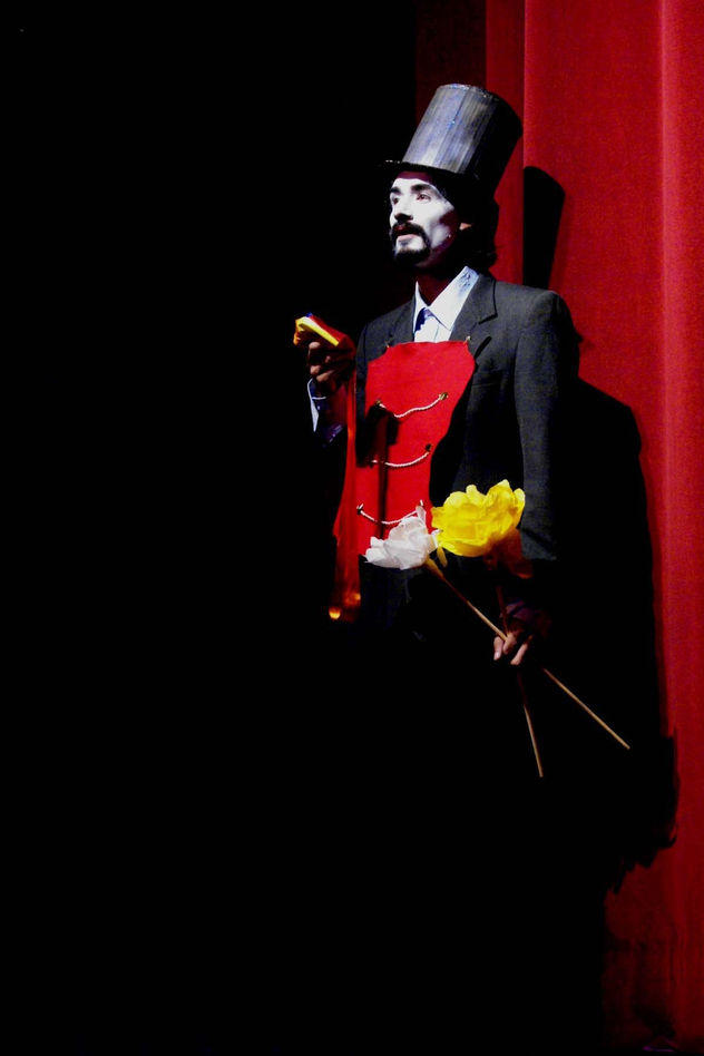 Negro y rojo (Narradores)