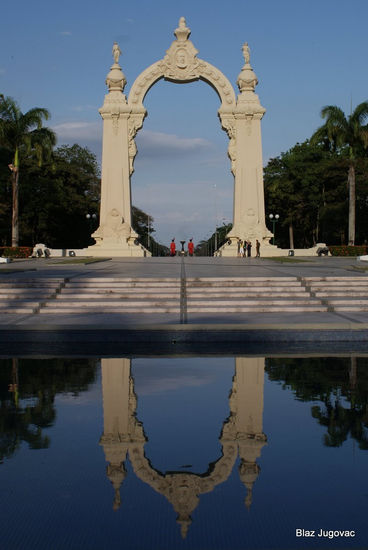 Arco del Campo de Carabobo Viajes Color (Digital)