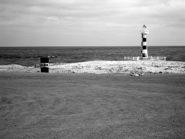 SOLITARIO EN EL MAR