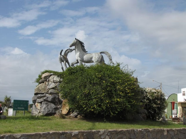 Monumento al Potrillo Otros Figurativa