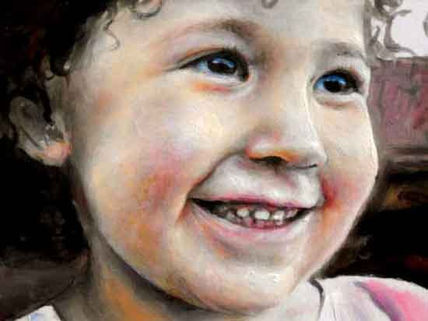 Amelia sonriendo