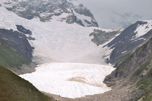 GLACIAR COLGANTE