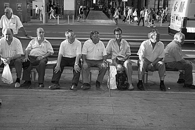 Esperando 4 Photojournalism and Documentary Black and White (Digital)