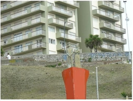 Monumento al...