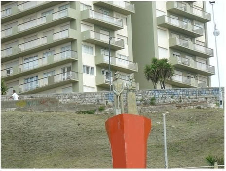 Monumento al...