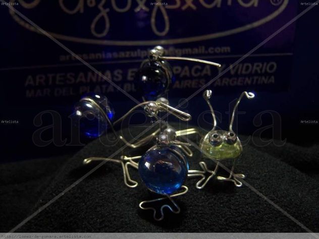 Artesanias en alpaca y gemas de vidrio