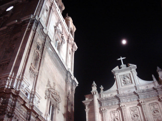 luna y catedral de Murcia 