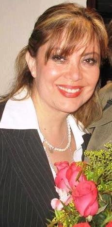 Biografía YOLANDA VALENCIA