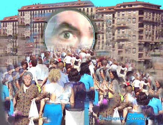 El ojo perdido entre la multitud Otras temáticas Color (Digital)