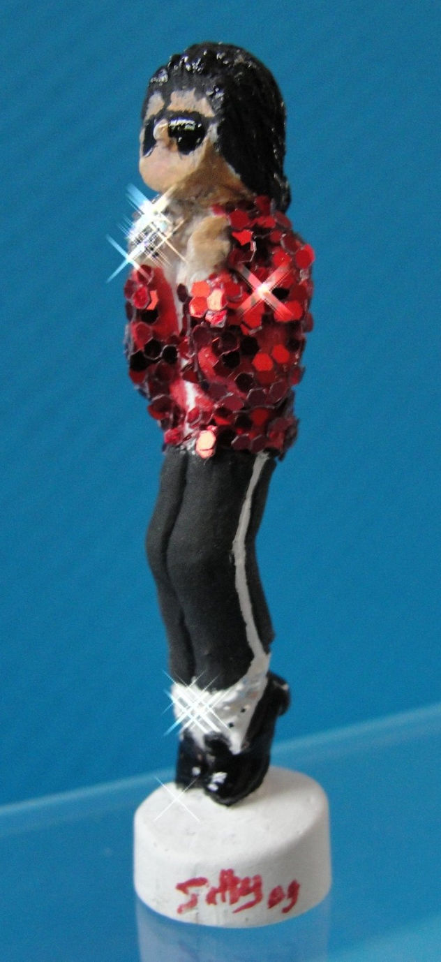 Michael Jackson con  Chaqueta Roja