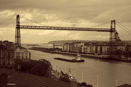 Orgulloso puente...