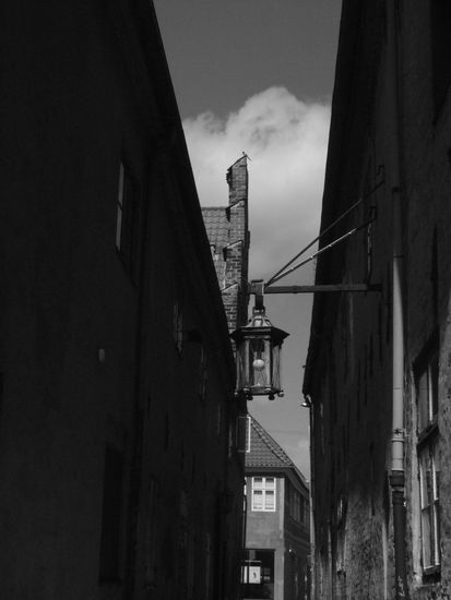 El farol y el callejón Arquitectura e interiorismo Blanco y Negro (Digital)