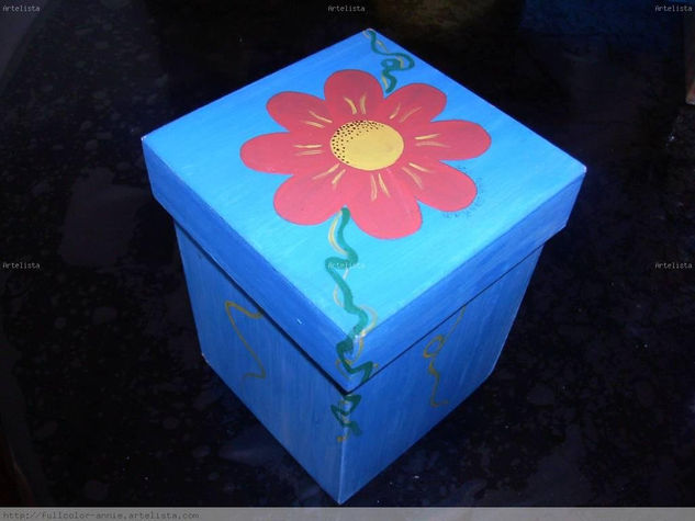 CAJA PINTADA A MANO Acrylic Others Others