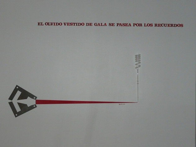 "El olvido vestido de gala se pasea por los recuerdos"