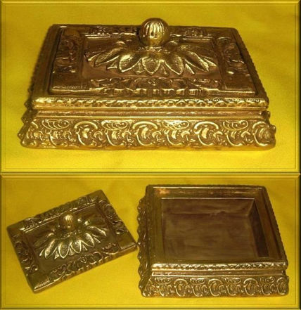 Porta jóia dourado...