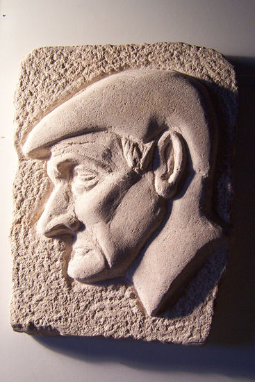 bajorelieve anciano Stone Figurative