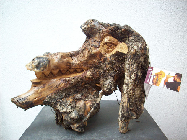 Cocodrilobo. Wood Figurative