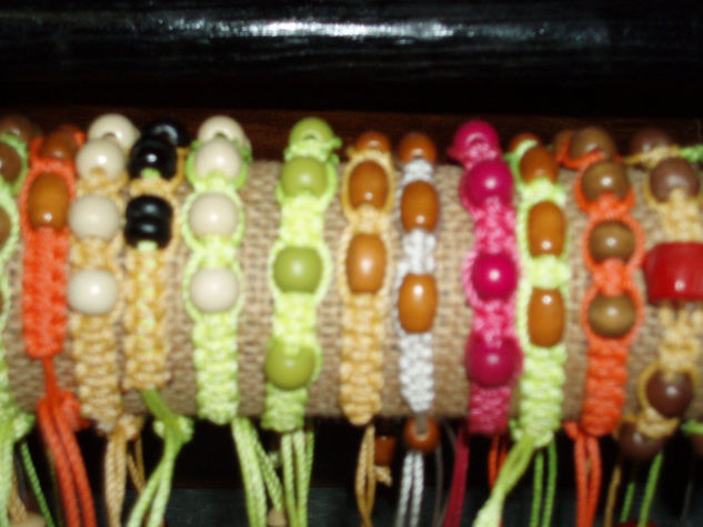 Pulseras en nudo de macrame 