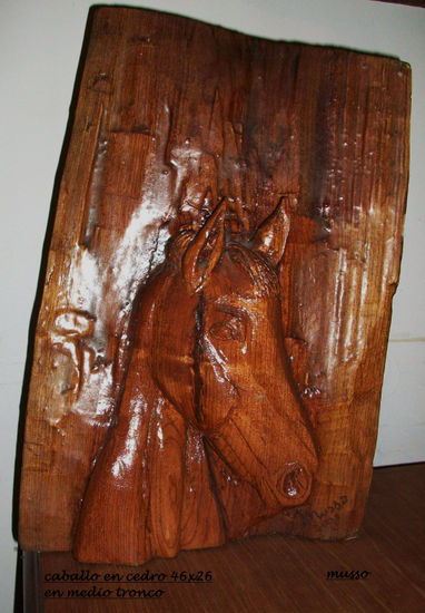 alazan Wood Figurative