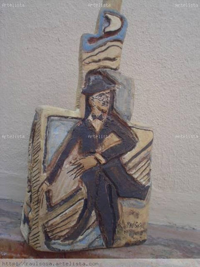 poeta en viaje Pottery Figurative