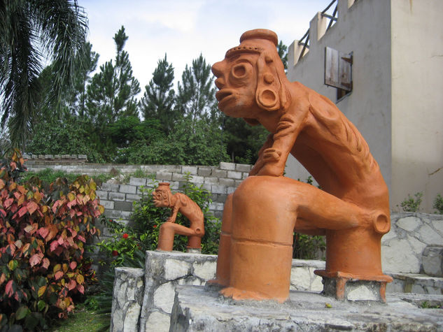 Dos Caciques Tainos Terracotta Figurative