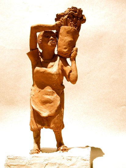 Las Flores Terracota Figurativa