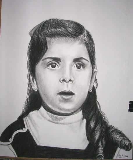 Retrato niña Carboncillo