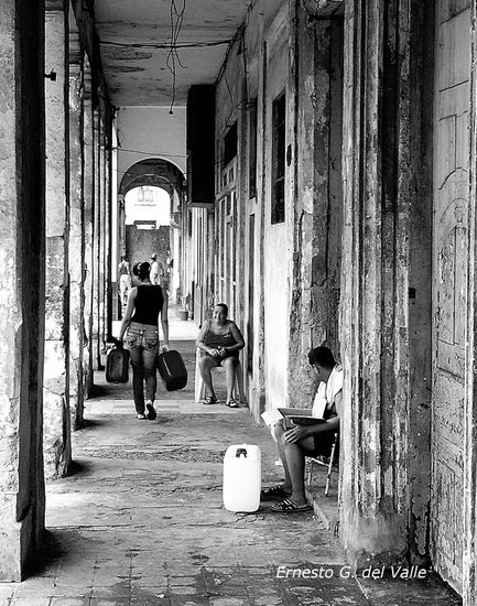 Cuba, Pretérito Imperfecto 5 Photojournalism and Documentary Black and White (Digital)