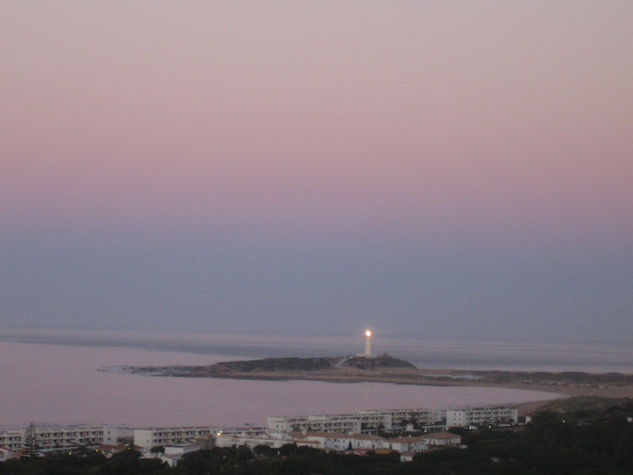 amanecer en faro trafalgar 