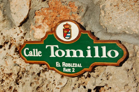 Cartel madera...