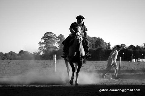 Trabajando Photojournalism and Documentary Black and White (Digital)