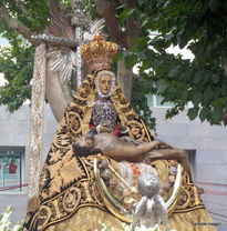 A la Patrona de...