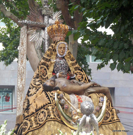 A la Patrona de...