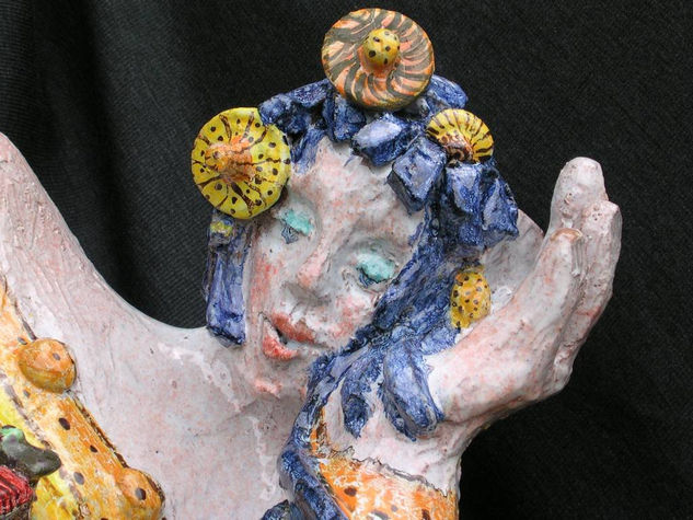 Que me contais?? Pottery Figurative