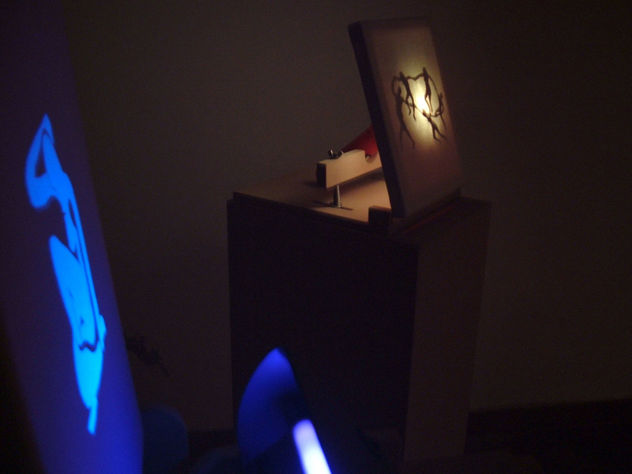 Matices, bastidores con luces, 2005