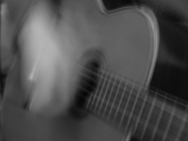 Ariel's guitar Otras temáticas Blanco y Negro (Digital)