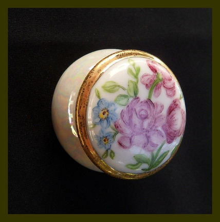 "Cajita de rosas"