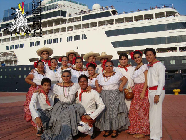 Grupo de danza folklorica itzcuauhtli 