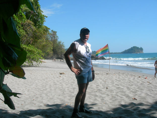 playa playita en el parque manuel antonio, costa rica 