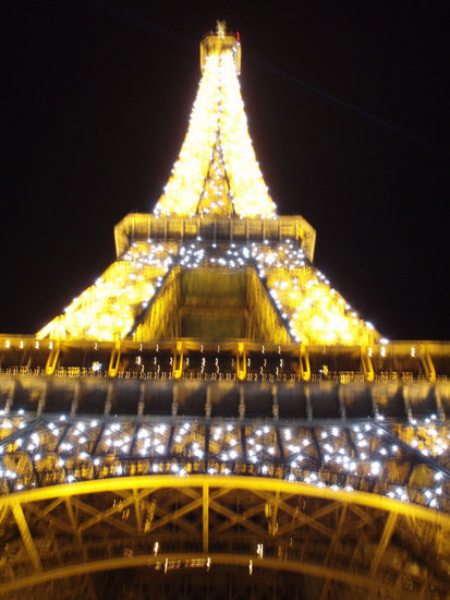 eiffel tower paris 2006 